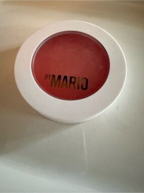 Make up by Mario